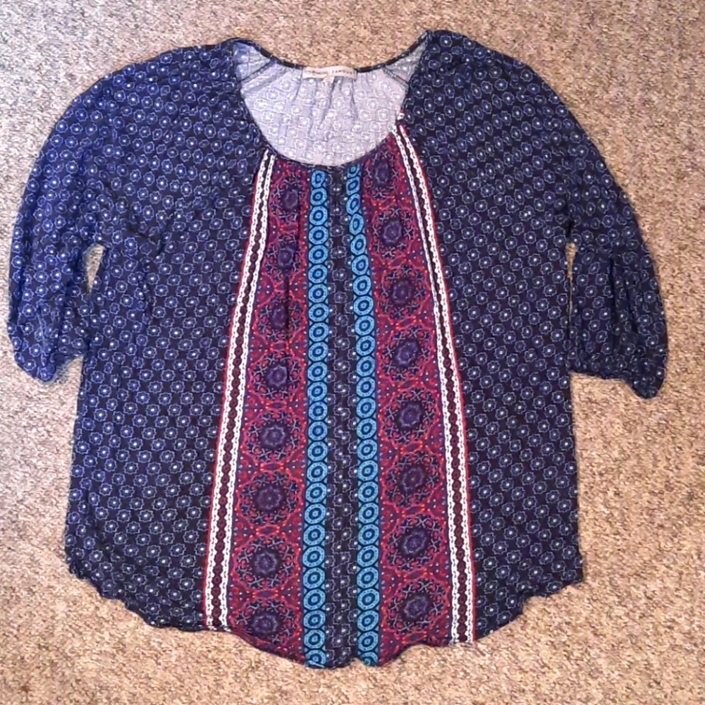 Absolutely Famous 3/4 Sleeved Pattern Top XL